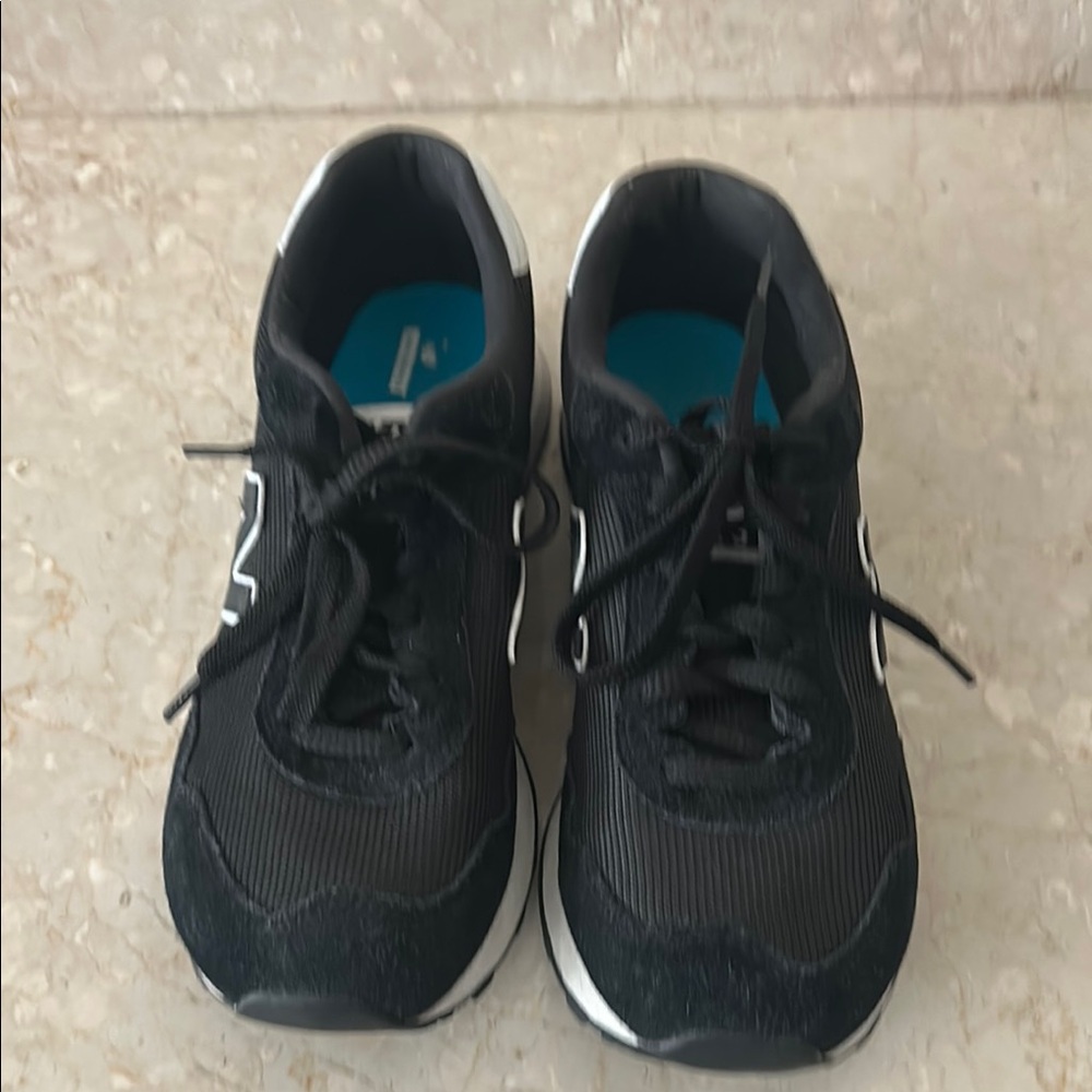 Black New Balance 515 Athletic Sneakers- women’s 8.5 - barely worn- like new